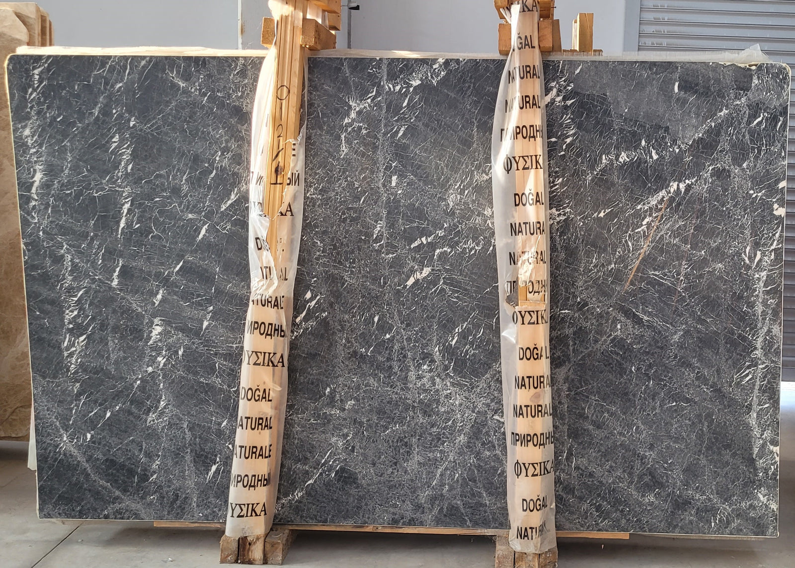 Sirius Black marble slab