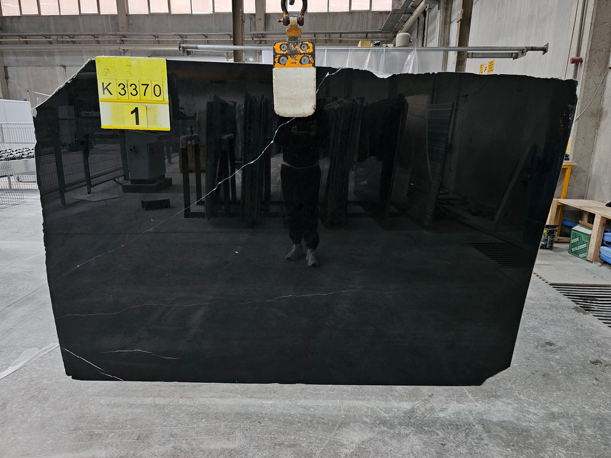 Aleksander Black marble slab