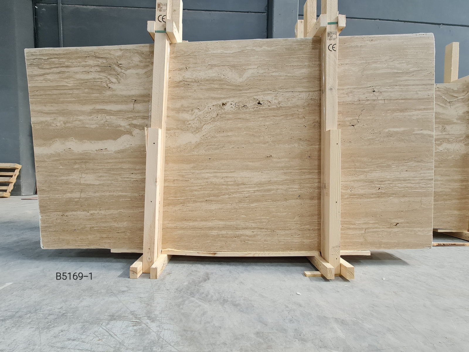 Travertine Vein Cut Unfilled