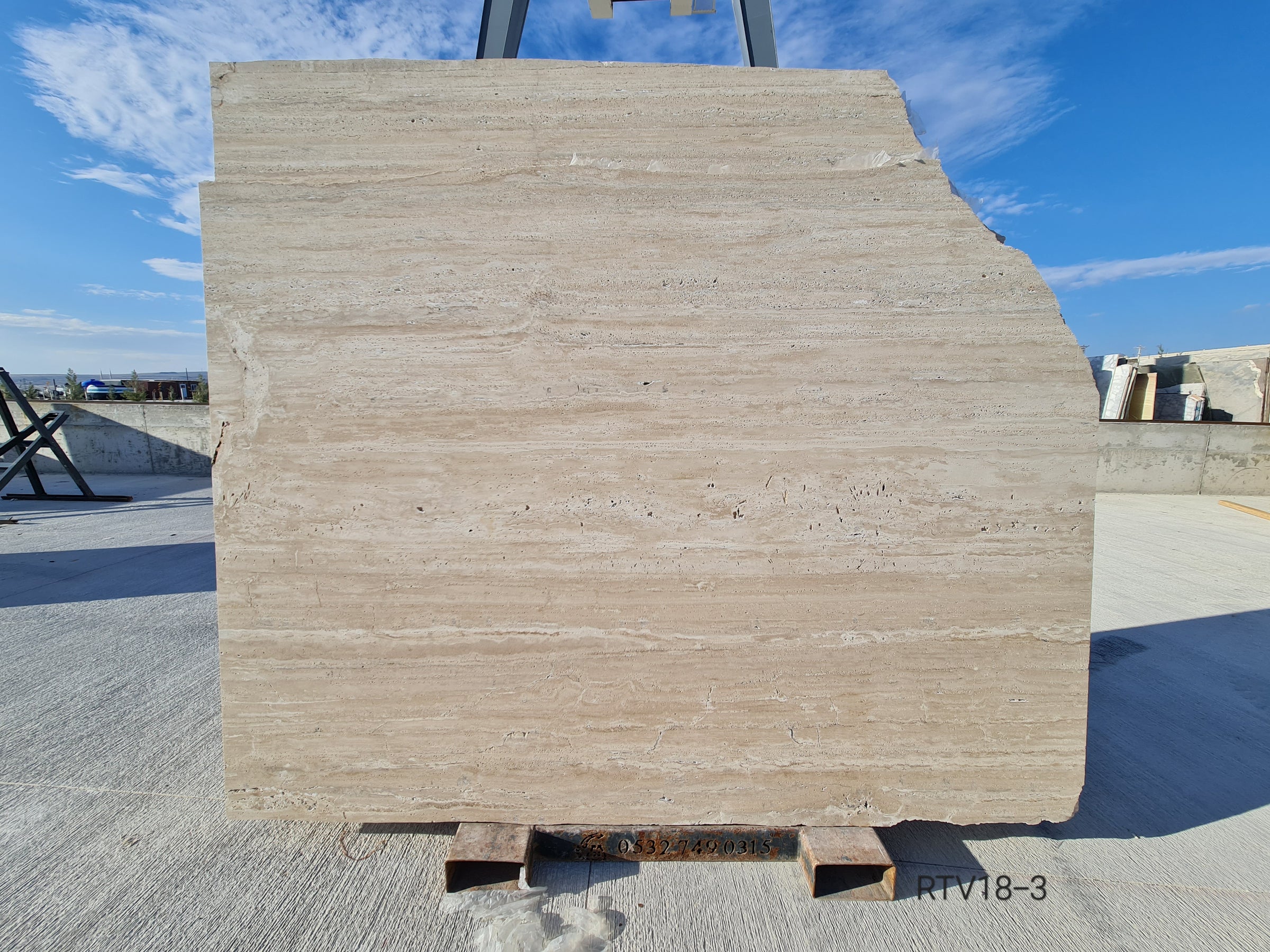 Riva Travertine Veincut