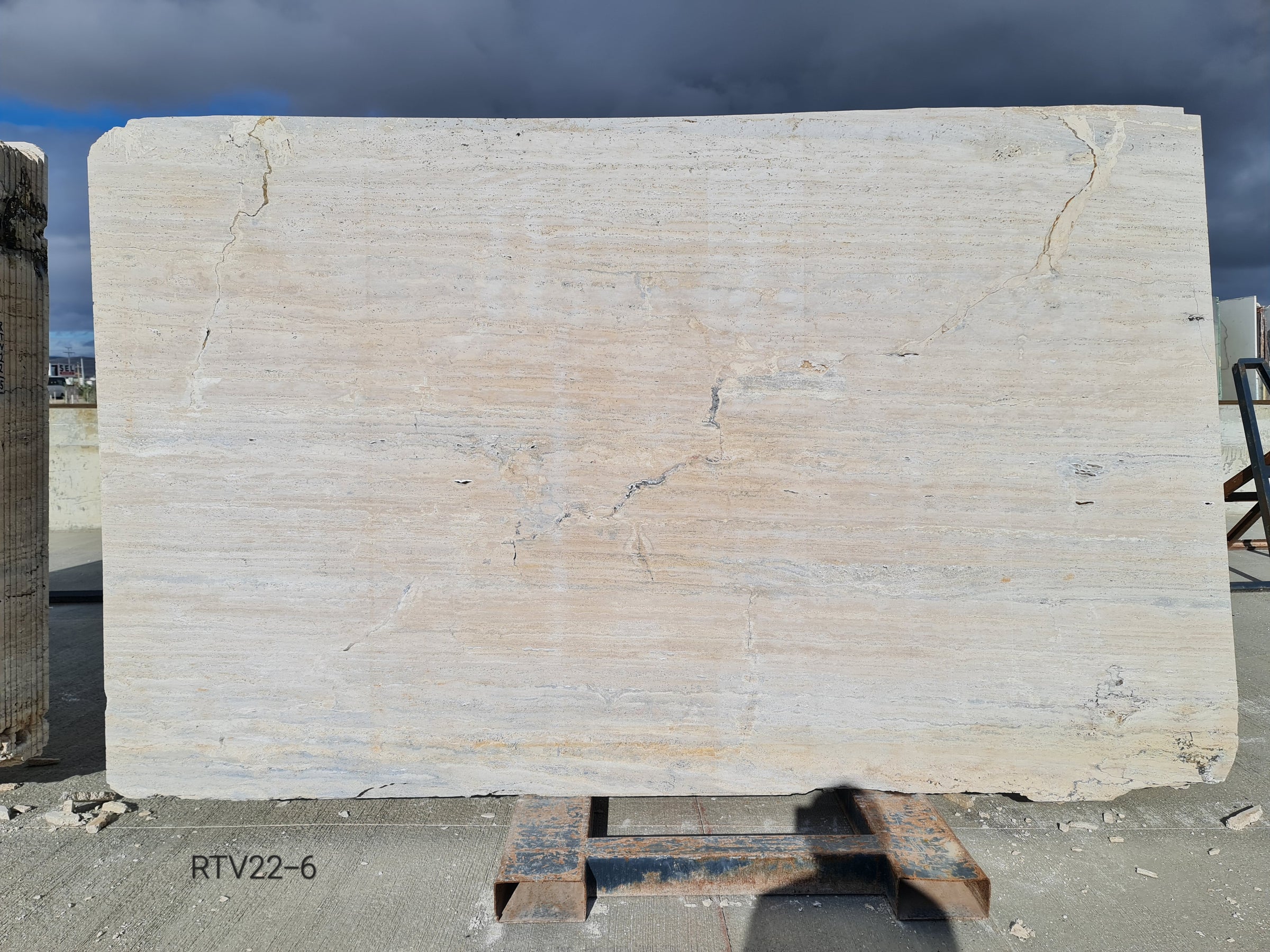 Riva Travertine Veincut Raw