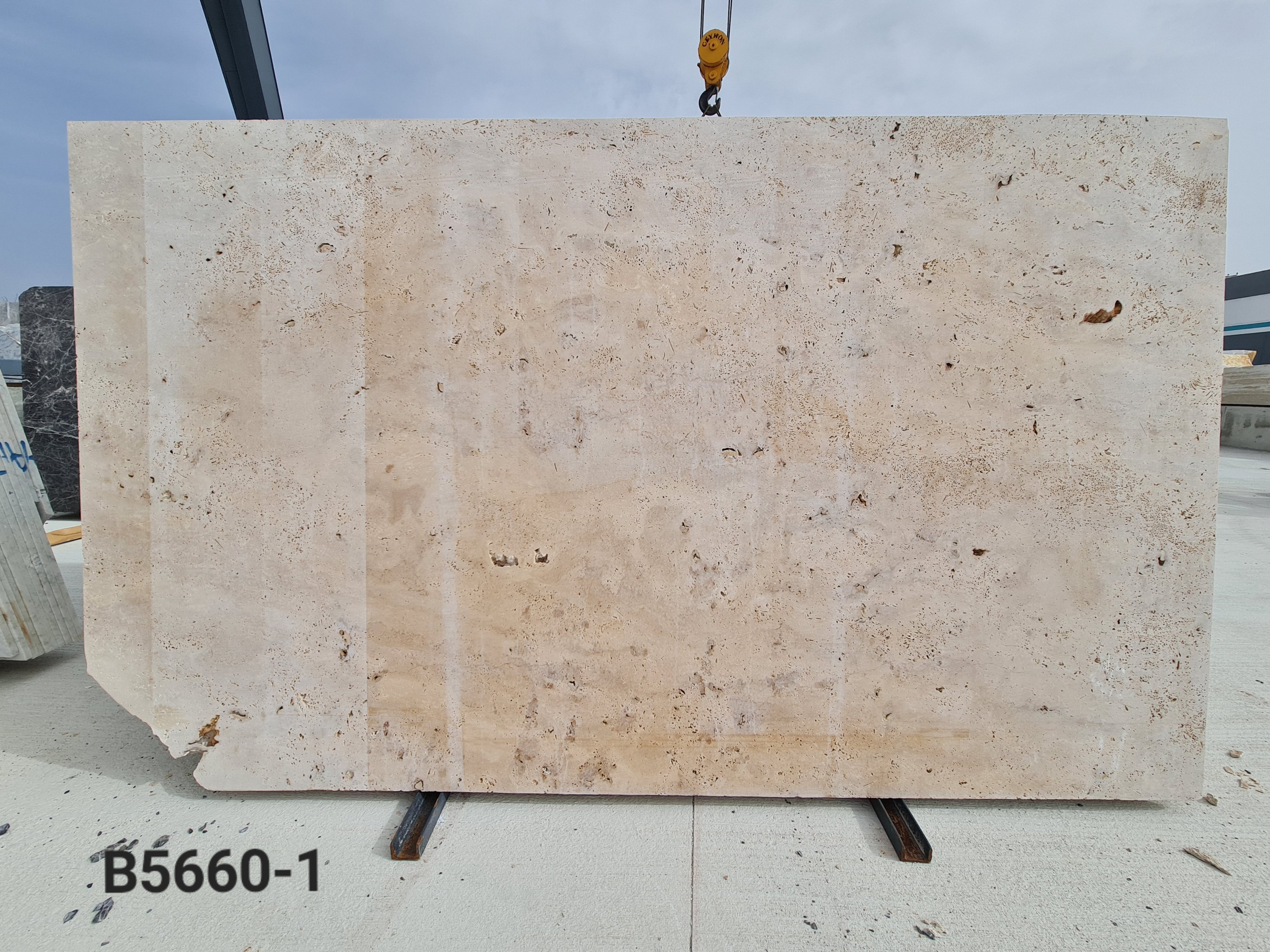 Light Travertine travertine slab