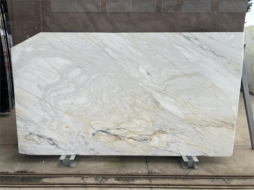 Calacatta Cremo
