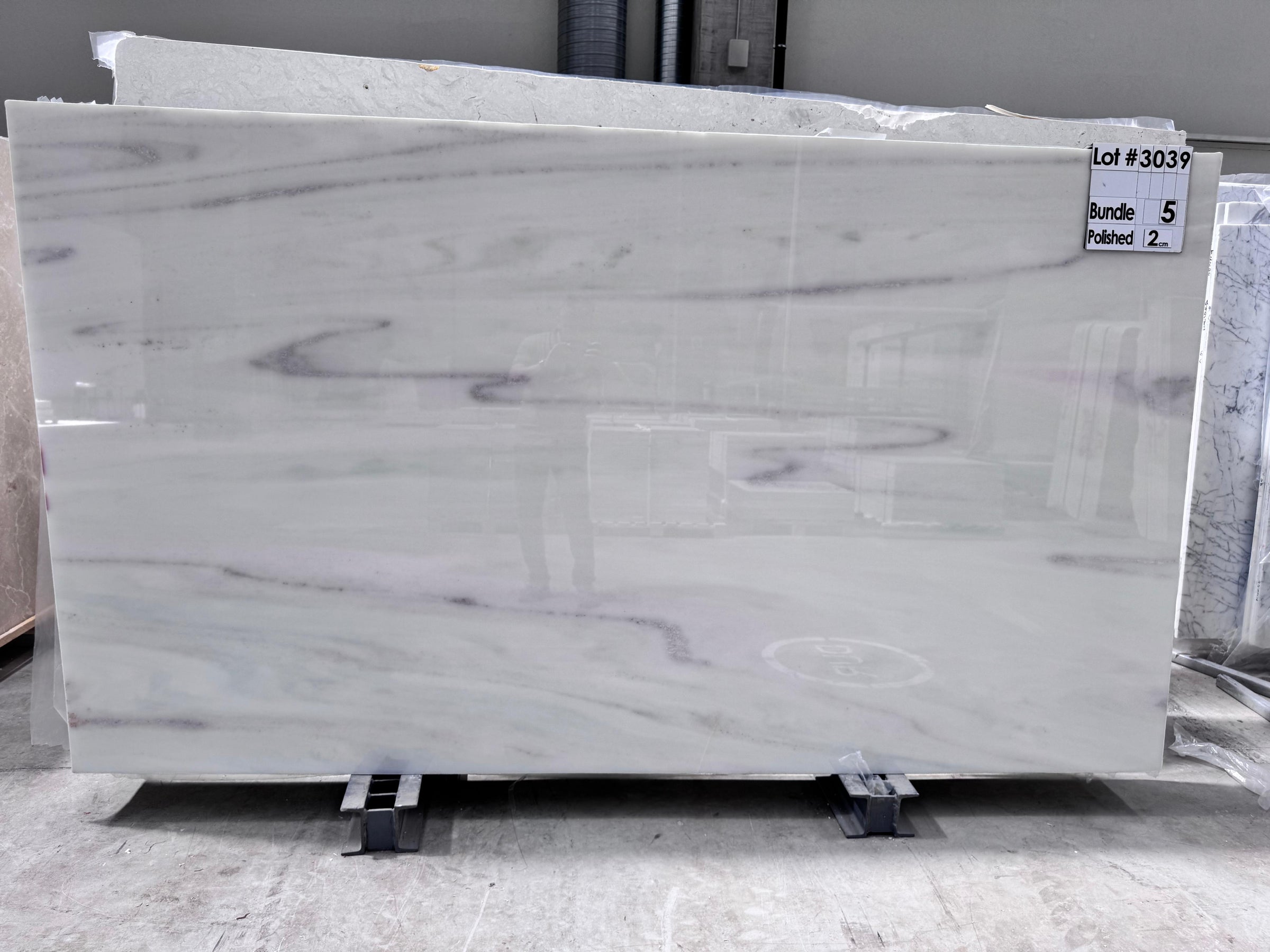 White Rainbow Marble Slabs — 3039 · Bundle 5 · View 1