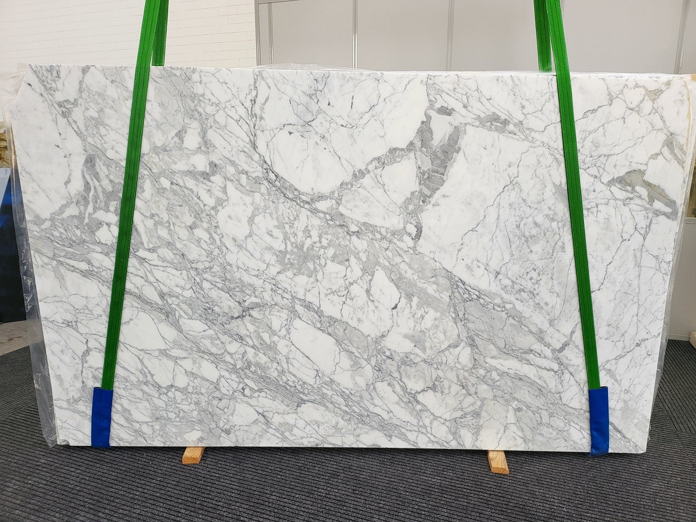 Calacatta Belgia - Emperor Marble