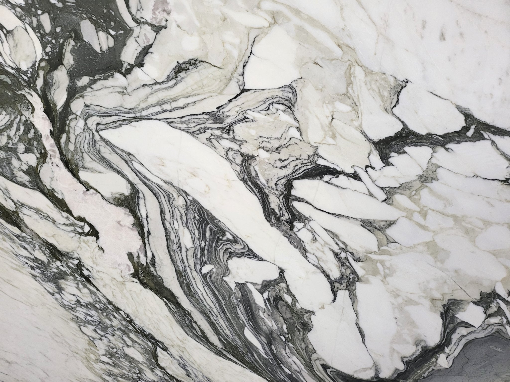 Calacatta Corchia - Emperor Marble