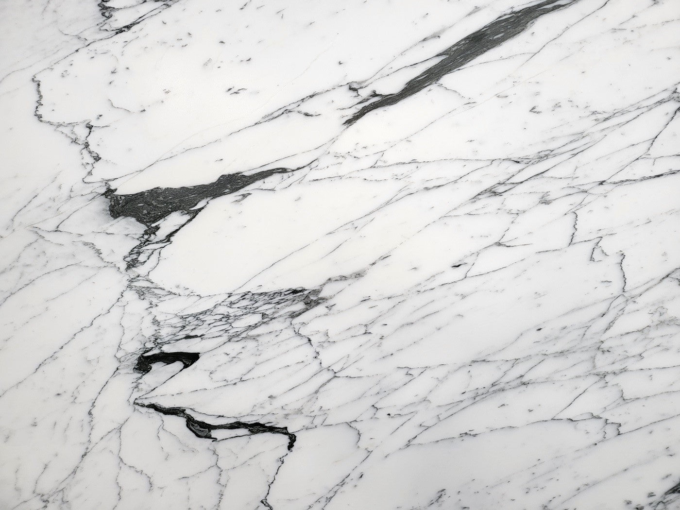 Calacatta Corchia - Emperor Marble