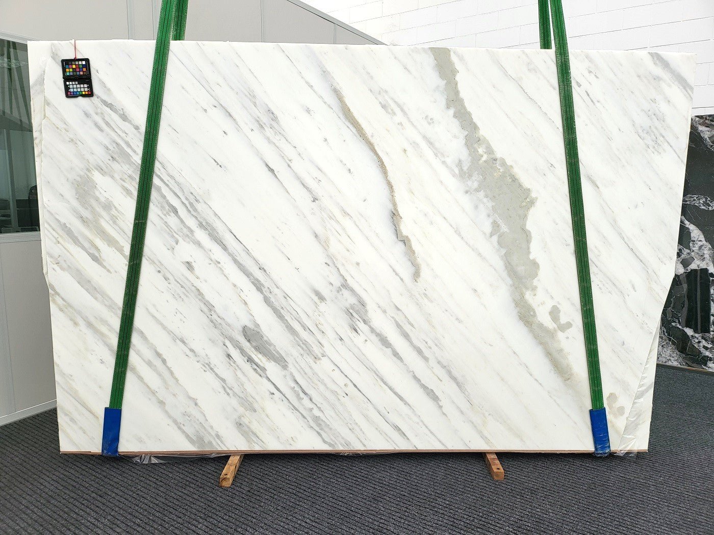 Calacatta Luccicoso - Emperor Marble