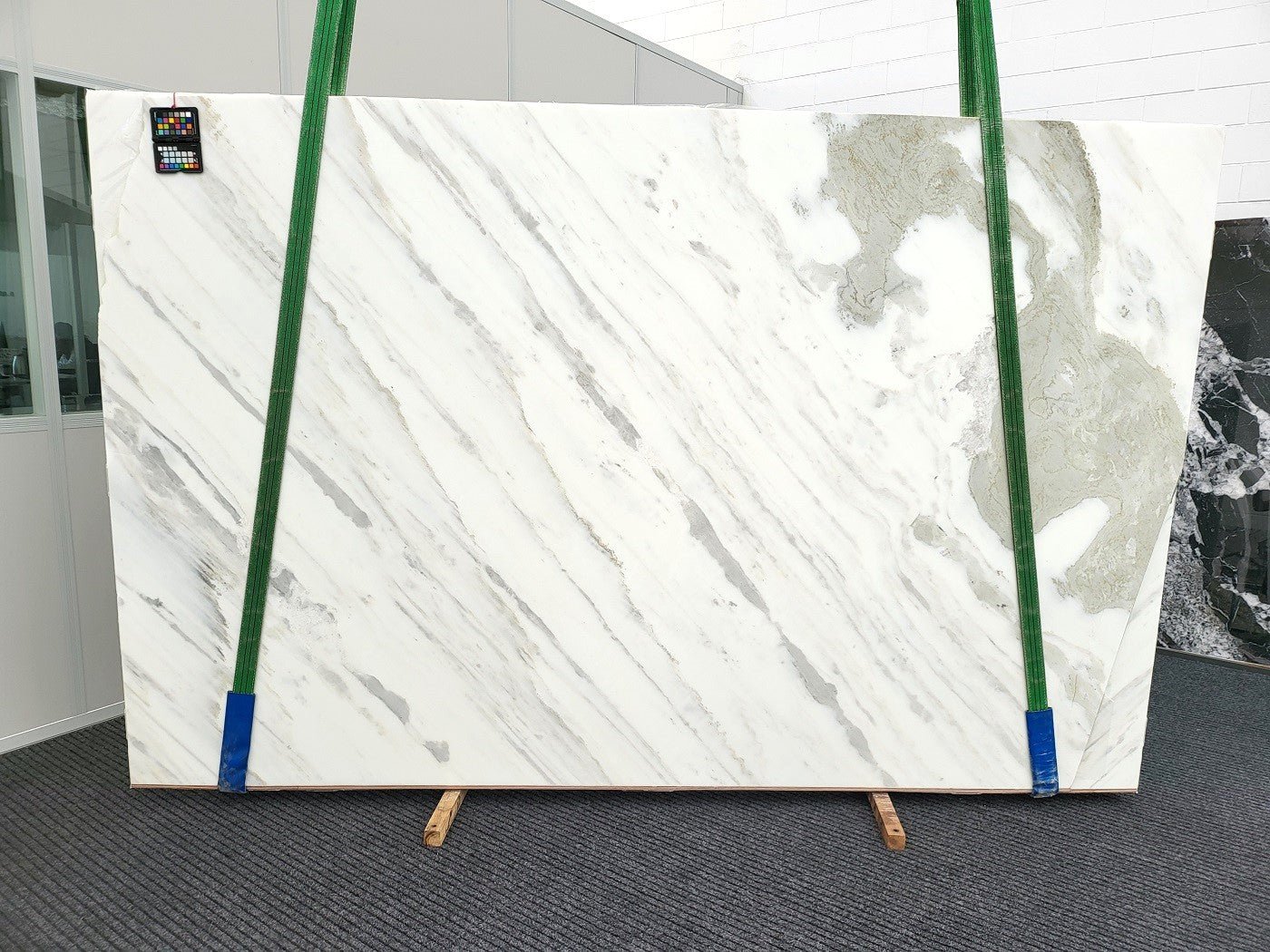 Calacatta Luccicoso - Emperor Marble