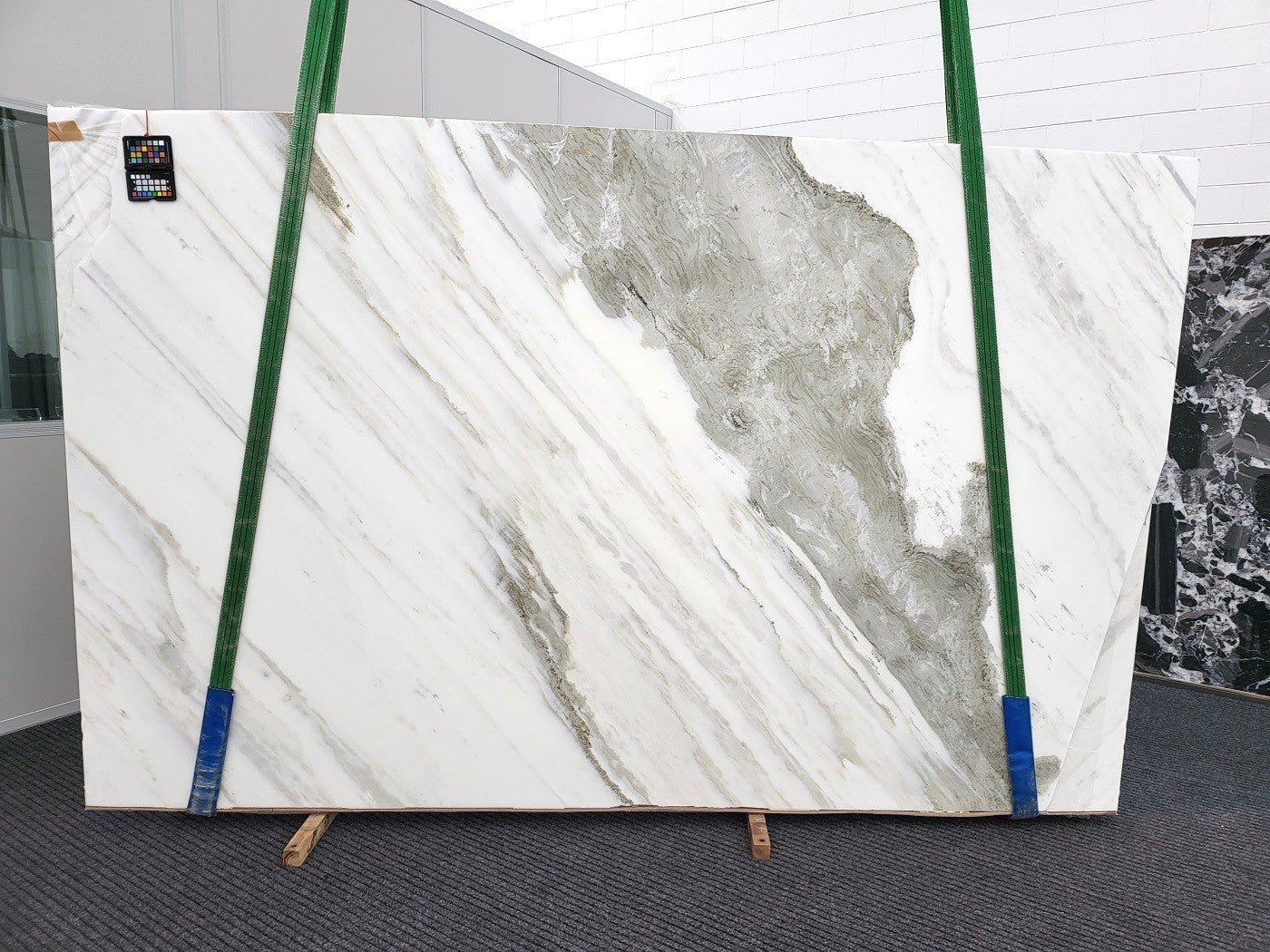 Calacatta Luccicoso - Emperor Marble