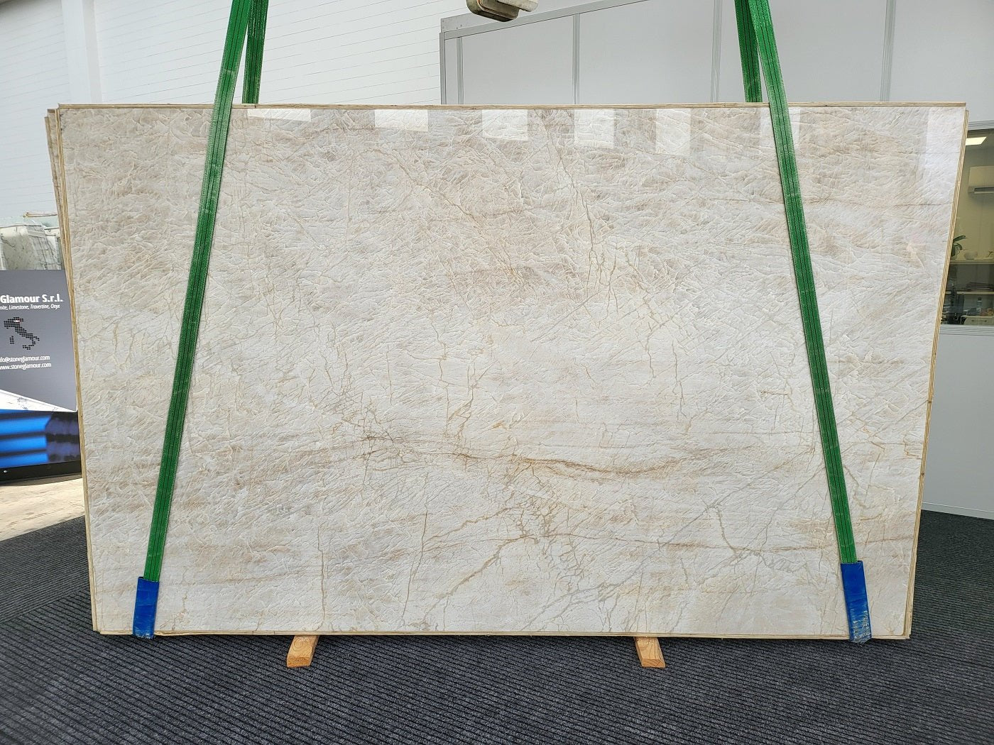 Naica Quartzite - Emperor Marble