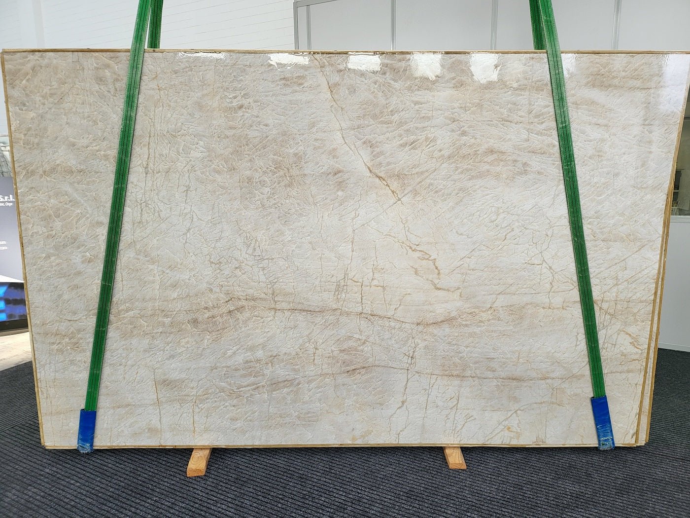 Naica Quartzite - Emperor Marble