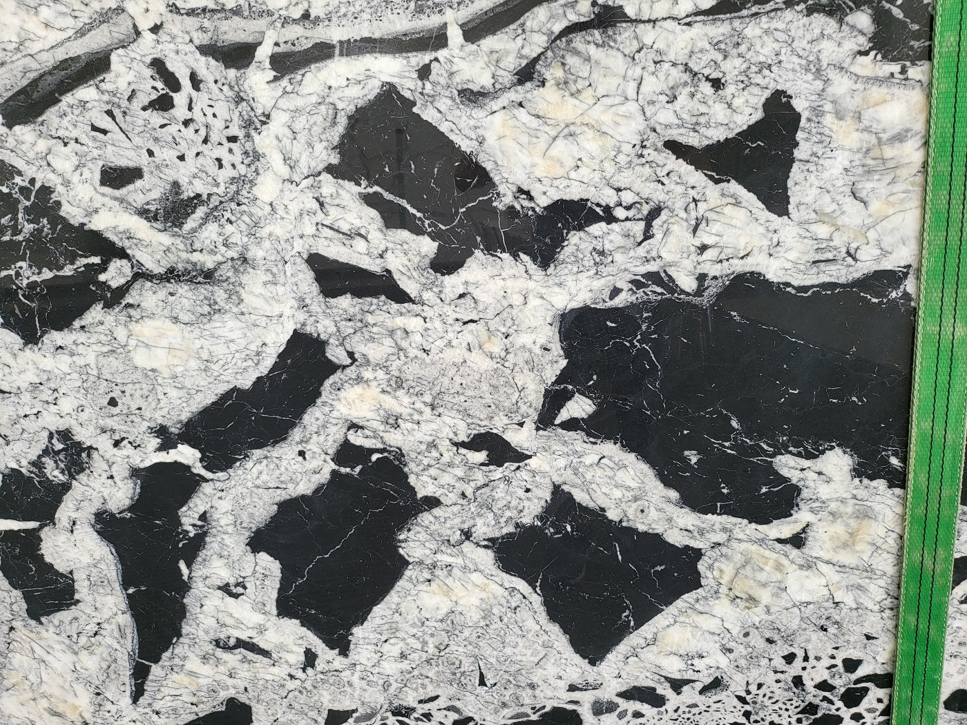 Nero Marquina - Emperor Marble