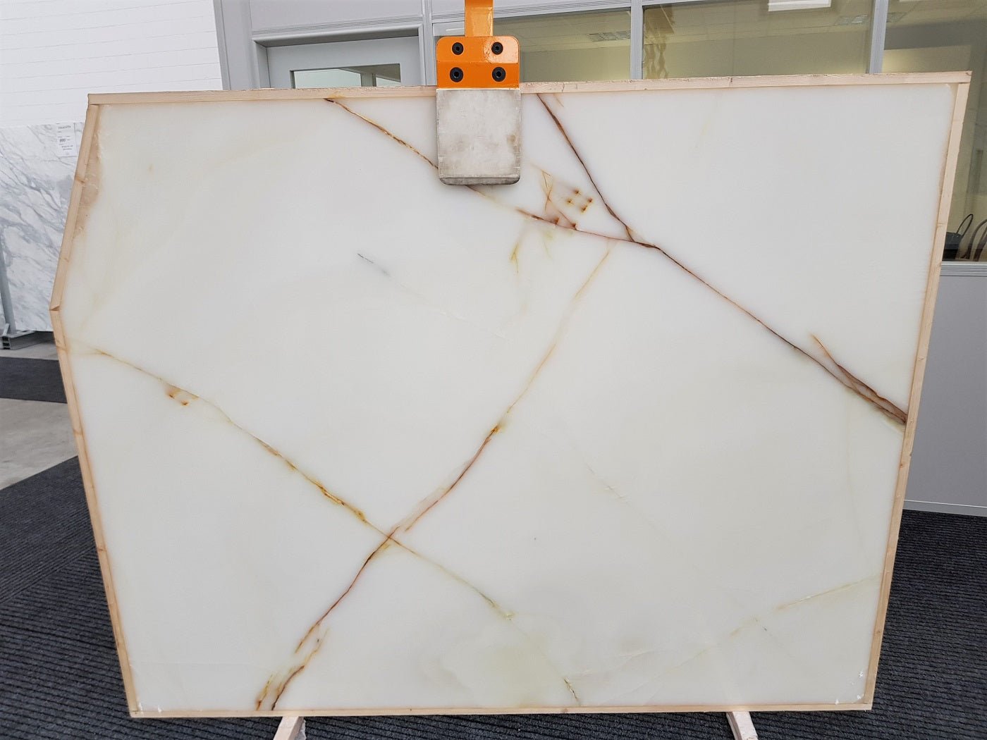 Onice Bianco Extra - Emperor Marble