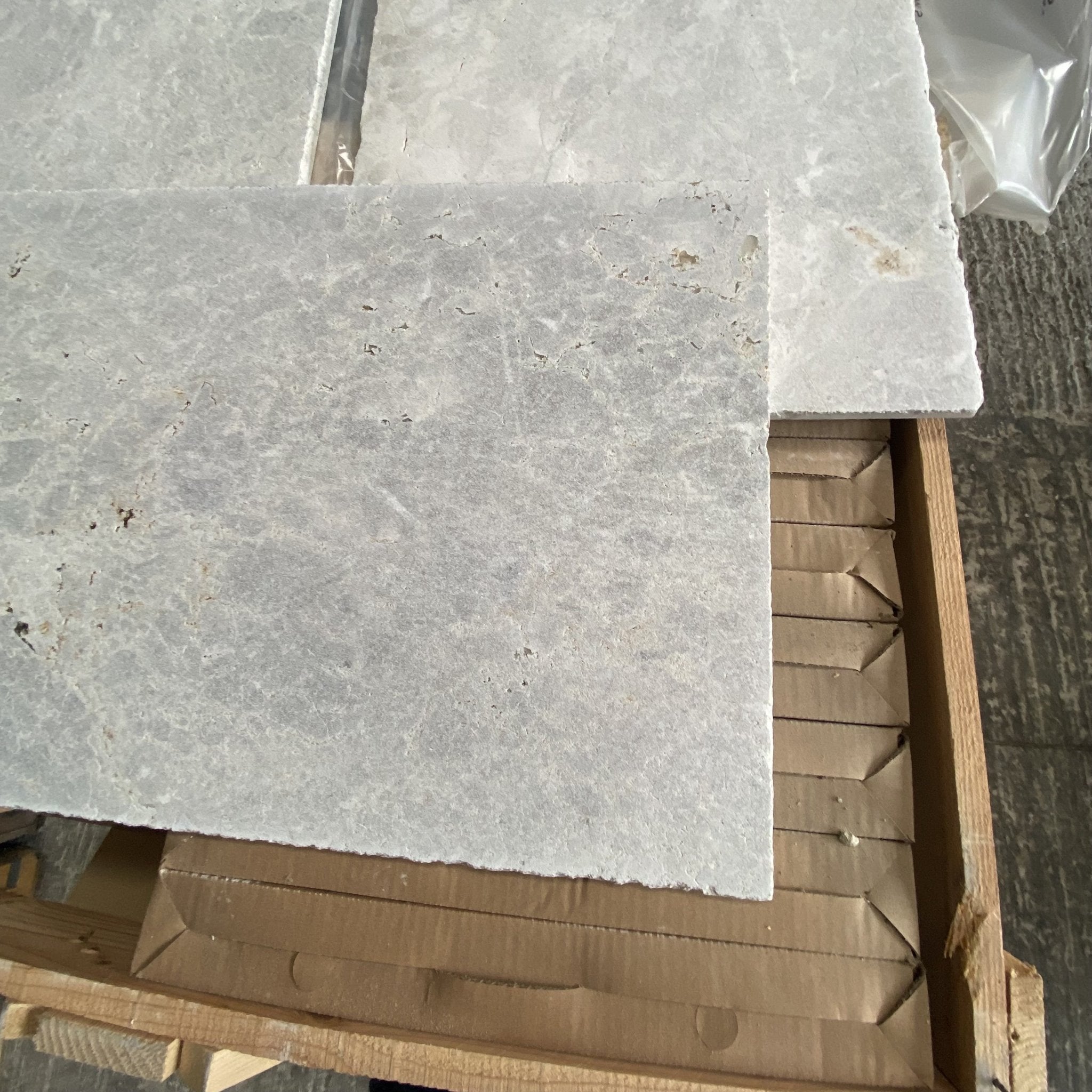 Tundra Tumbled Marble Floor Wall 406x610x12mm - Emperor Marble